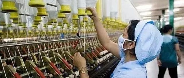 “勞動密集型企業(yè)是如何通過自動化技術實現(xiàn)數(shù)字化生產(chǎn)的？”